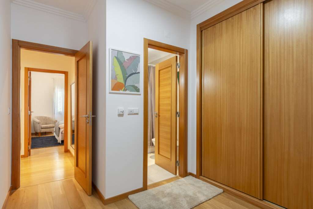 L Towers - Elegant Spacious Apartments in Paço de Arcos Oeiras Portugal (2)