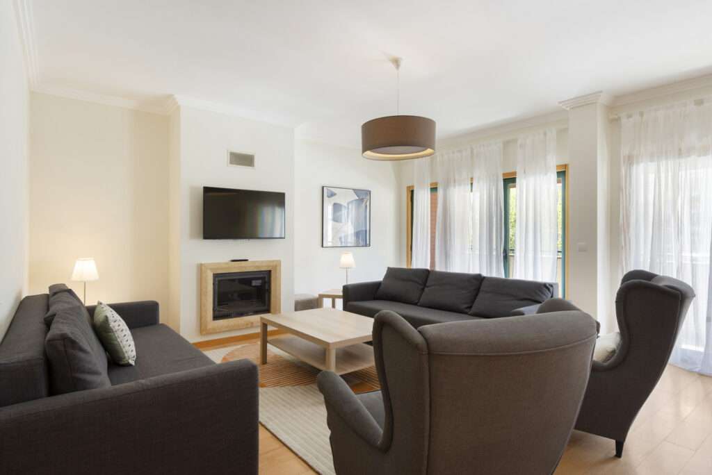 L Towers - Elegant Spacious Apartments in Paço de Arcos Oeiras Portugal (9)